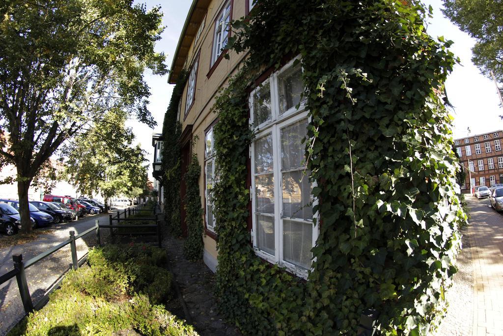 Ferienwohnung An Der Schelfkirche Schwerin  Bagian luar foto